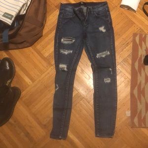 High waisted, ripped, dark wash skinny jeans!!